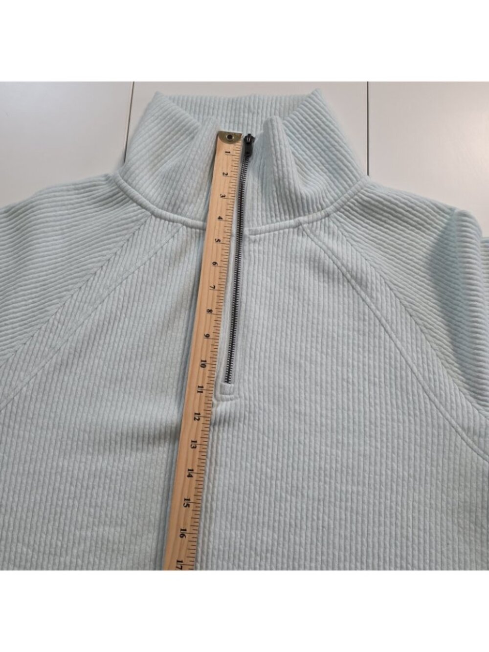 Saltwater Luxe Ribbed 1/4 Zip PulloverM Ice Blue Boxy LS Cropped Ribbed Coastal - Picture 9 of 15